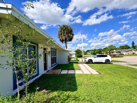 Tiny photo for 2551 NW 98TH Avenue, Sunrise, FL 33322 (MLS # B26088158)