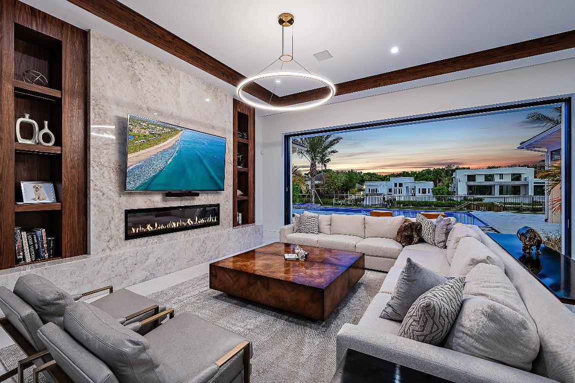 Admirals Cove - Residential