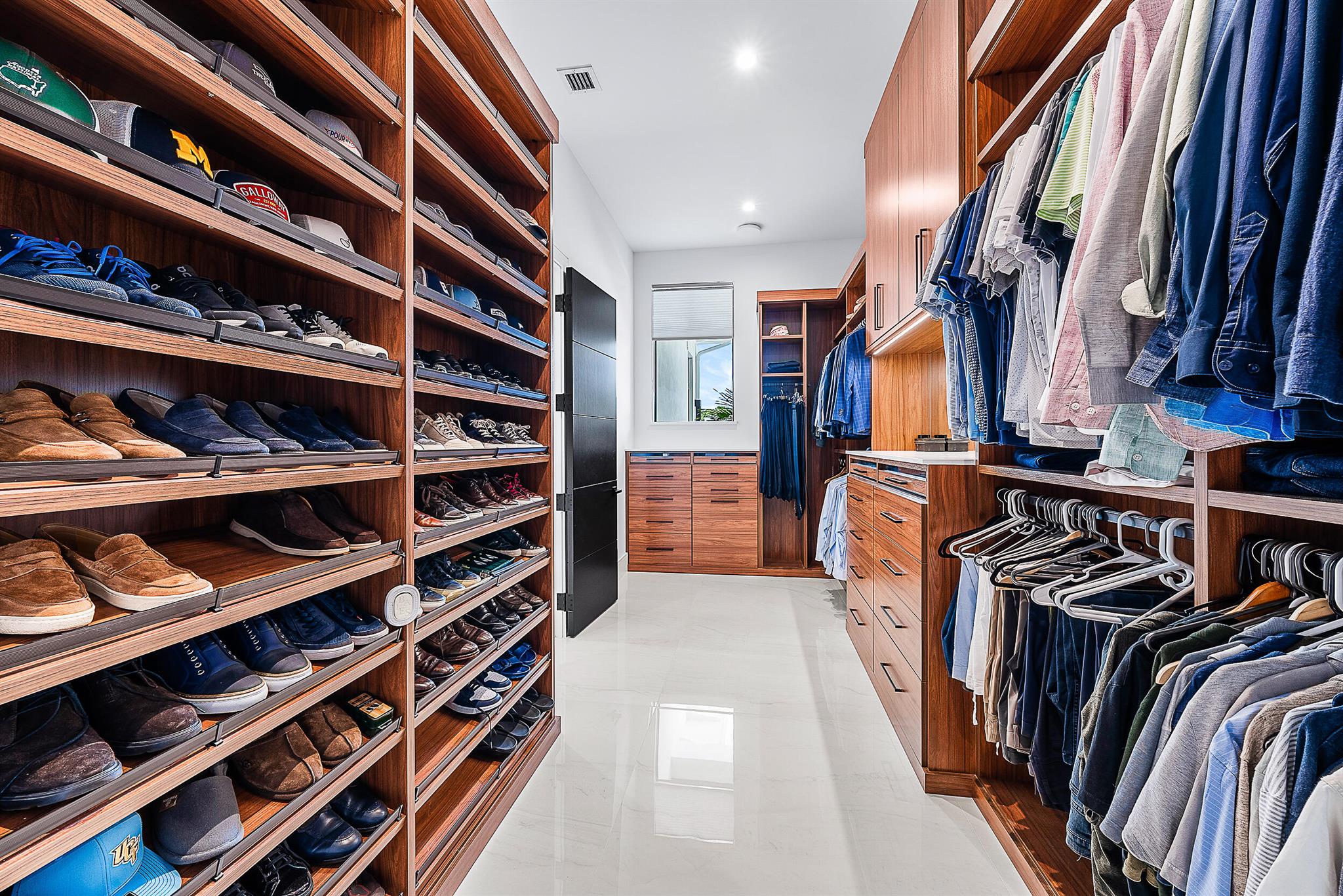 Admirals Cove - Residential