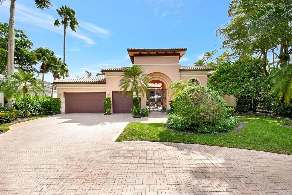 Photo of 7680 Porto Vecchio Place, Delray Beach, FL 33446 (MLS # R10927300)