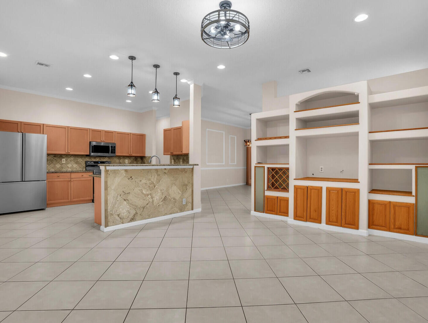 HIGHLAND GLEN - Residential Lease