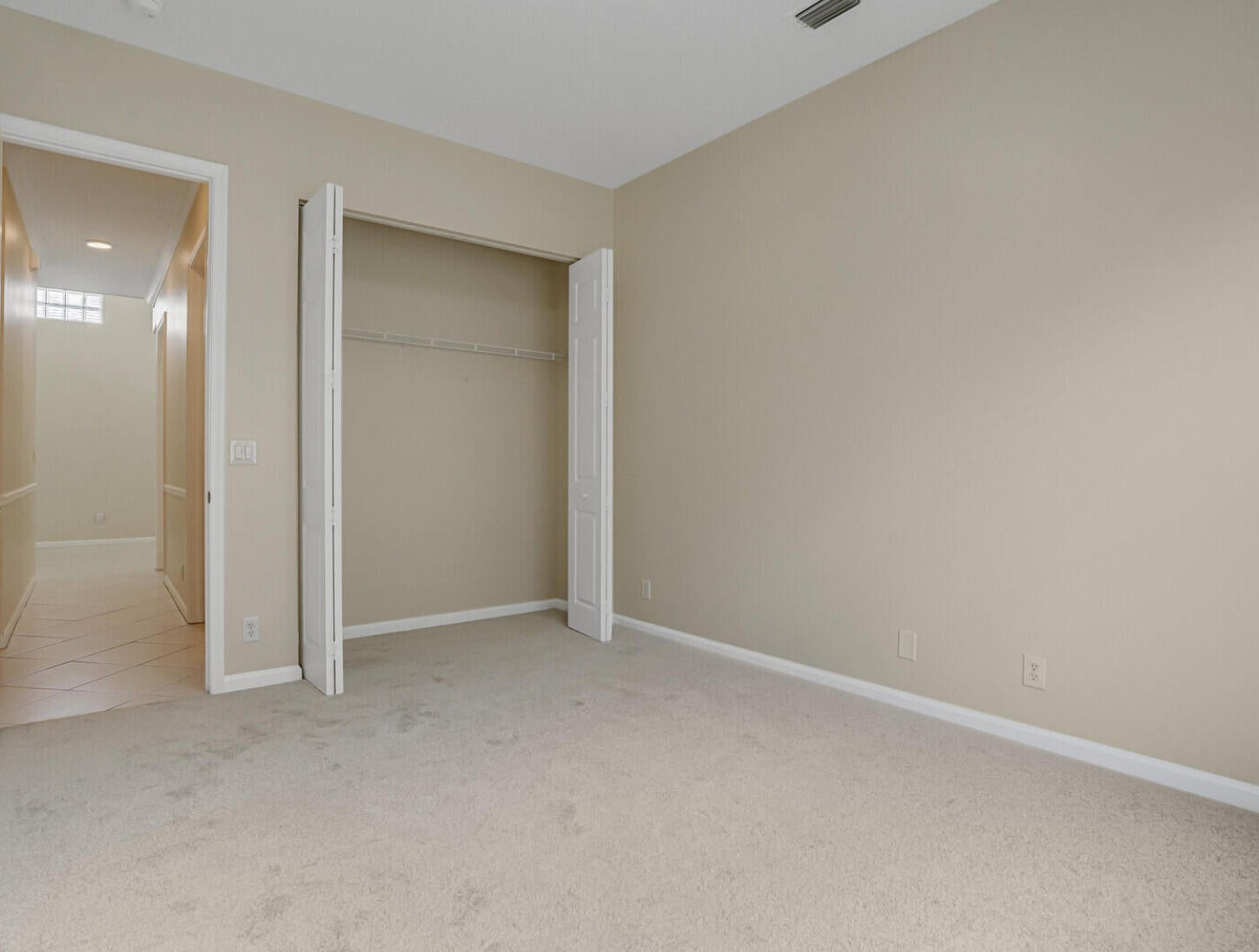 HIGHLAND GLEN - Residential Lease