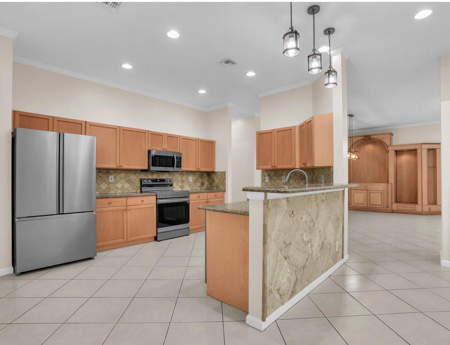 HIGHLAND GLEN - Residential Lease