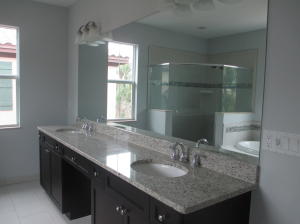 VILLA DIAMANTE ON OLD JUPITER BEACH ROAD - Residential