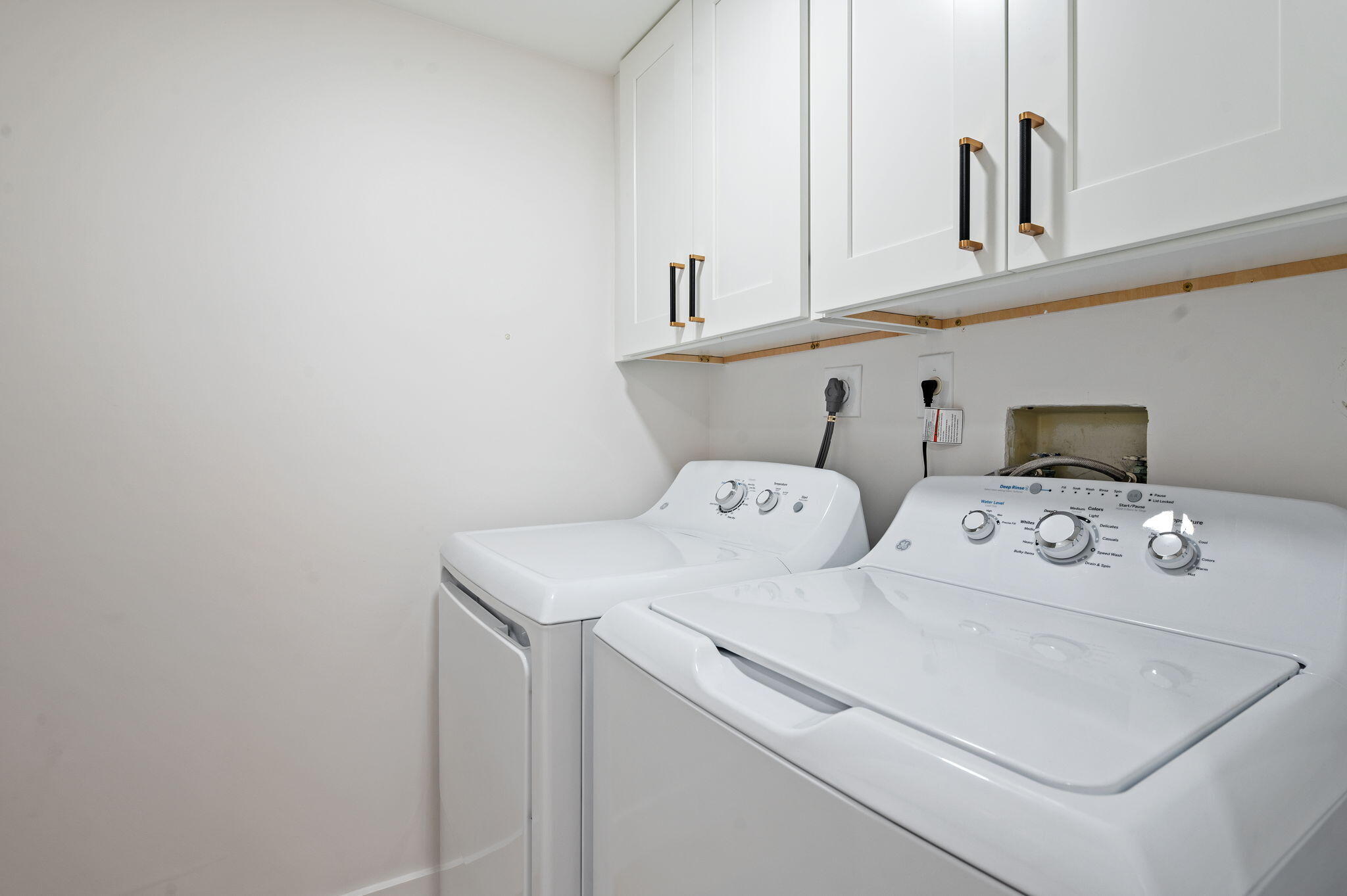 HUNTINGTON LAKES - Residential