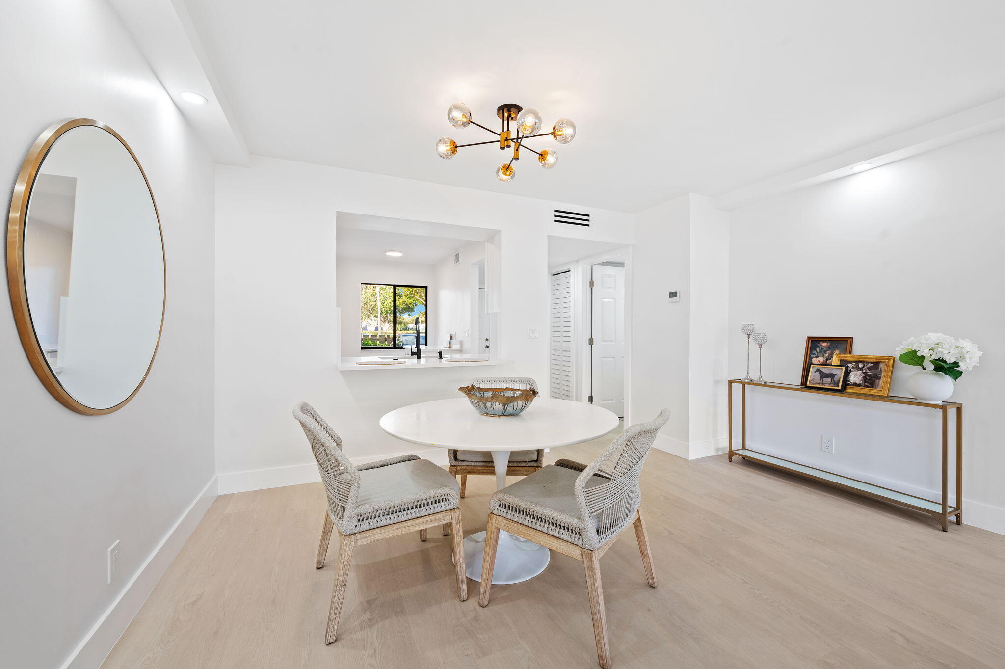 HUNTINGTON LAKES - Residential