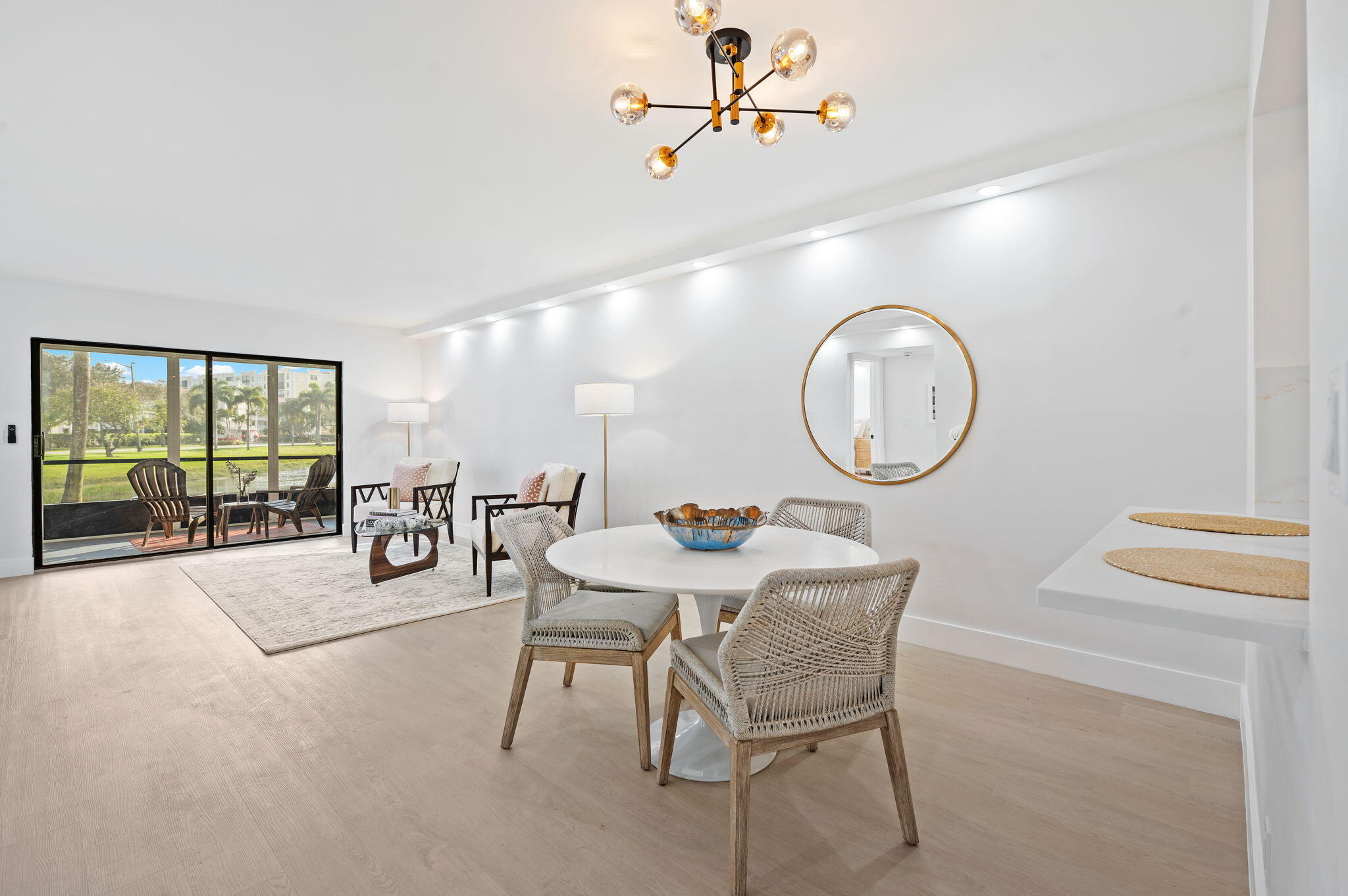 HUNTINGTON LAKES - Residential