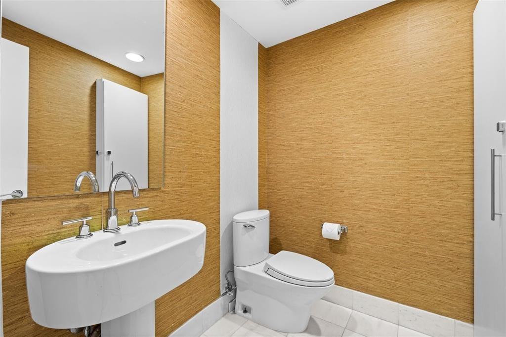 ARTECH - Residential Lease