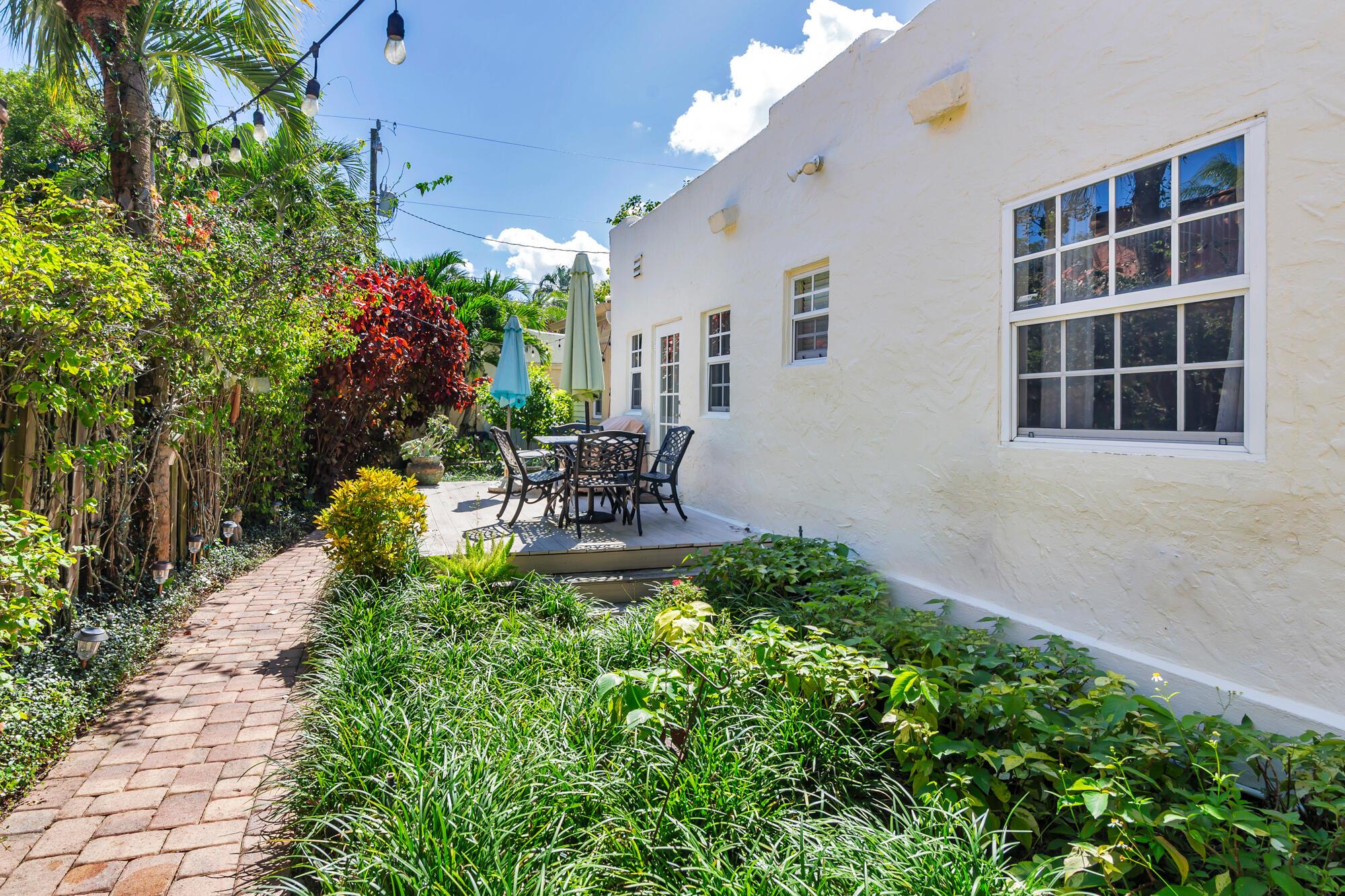 FLAMINGO PARK - Residential