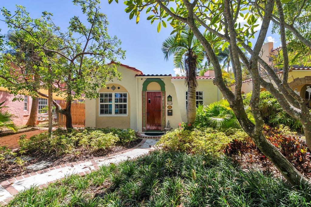 Photo of 714 Sunset Road, West Palm Beach, FL 33401 (MLS # R11133251)