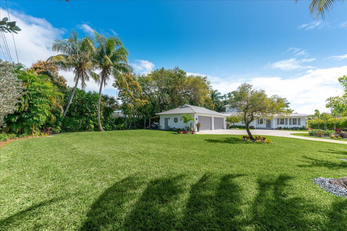 3404 SE Inlet Harbor Trail