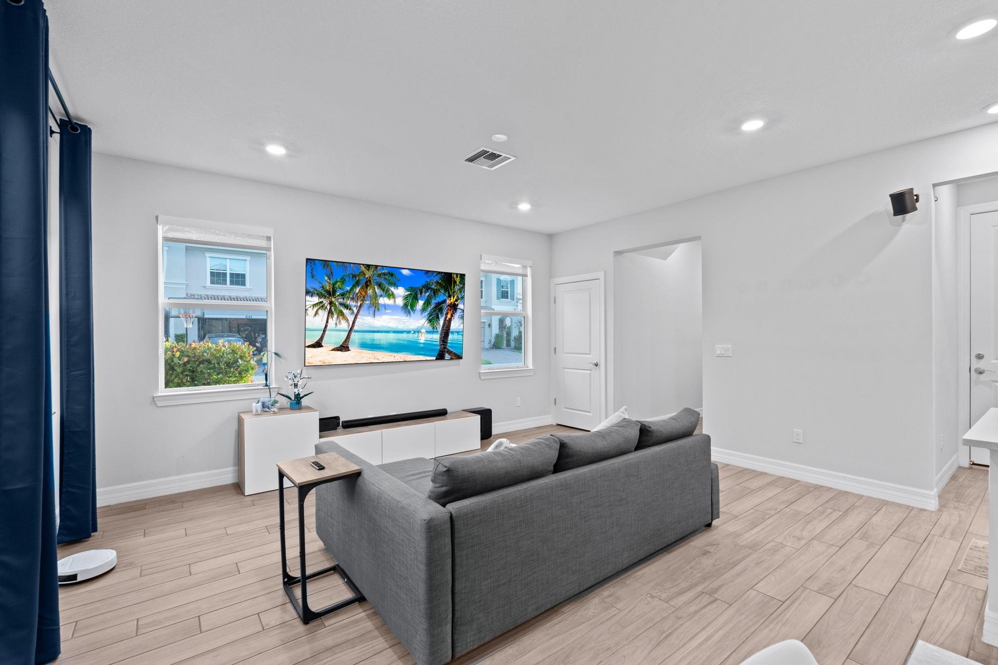 PARKVIEW AT HILLCREST - Residential