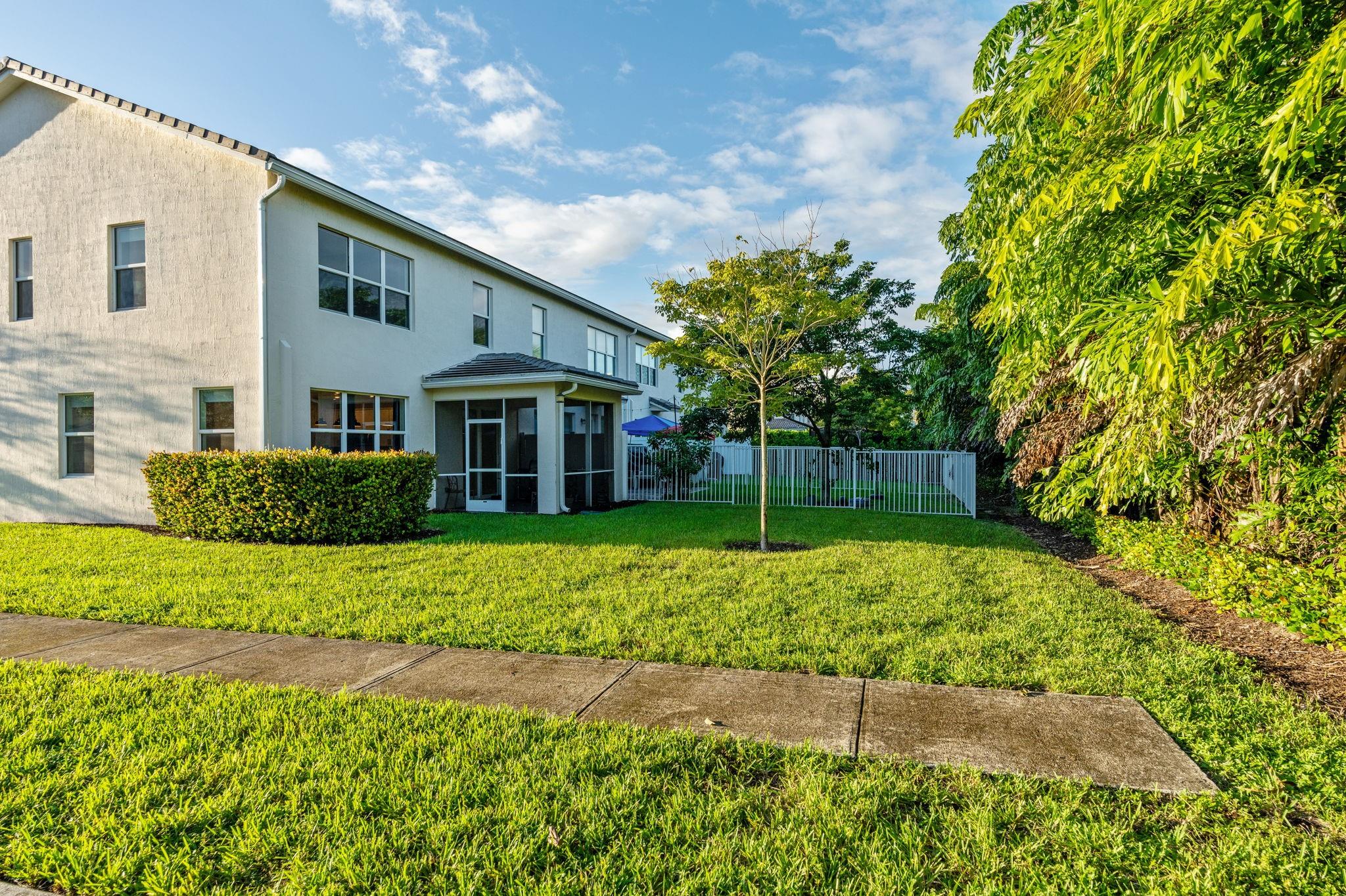 PARKVIEW AT HILLCREST - Residential