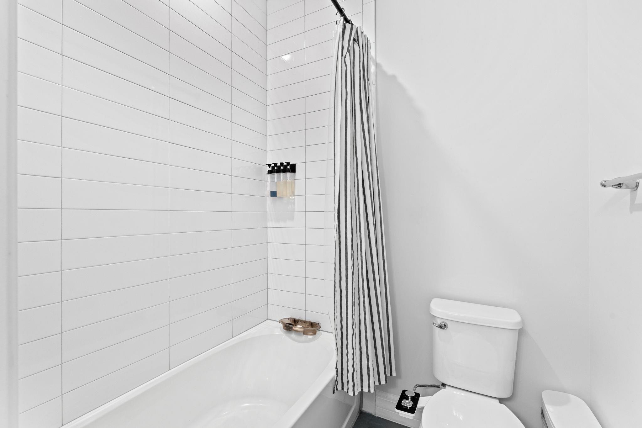 PARKVIEW AT HILLCREST - Residential