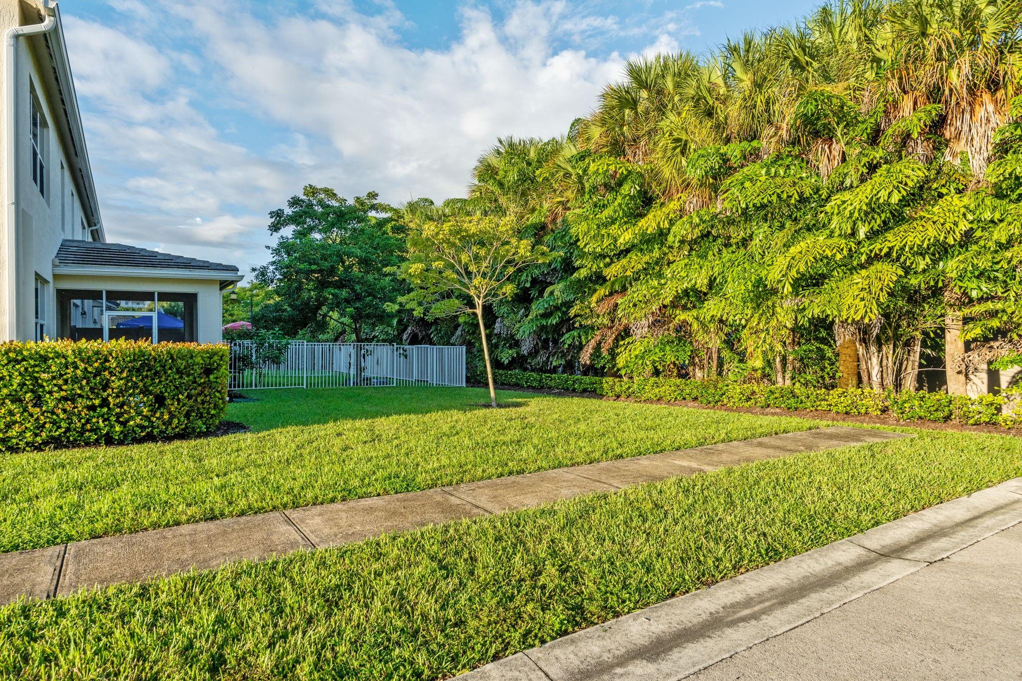 PARKVIEW AT HILLCREST - Residential