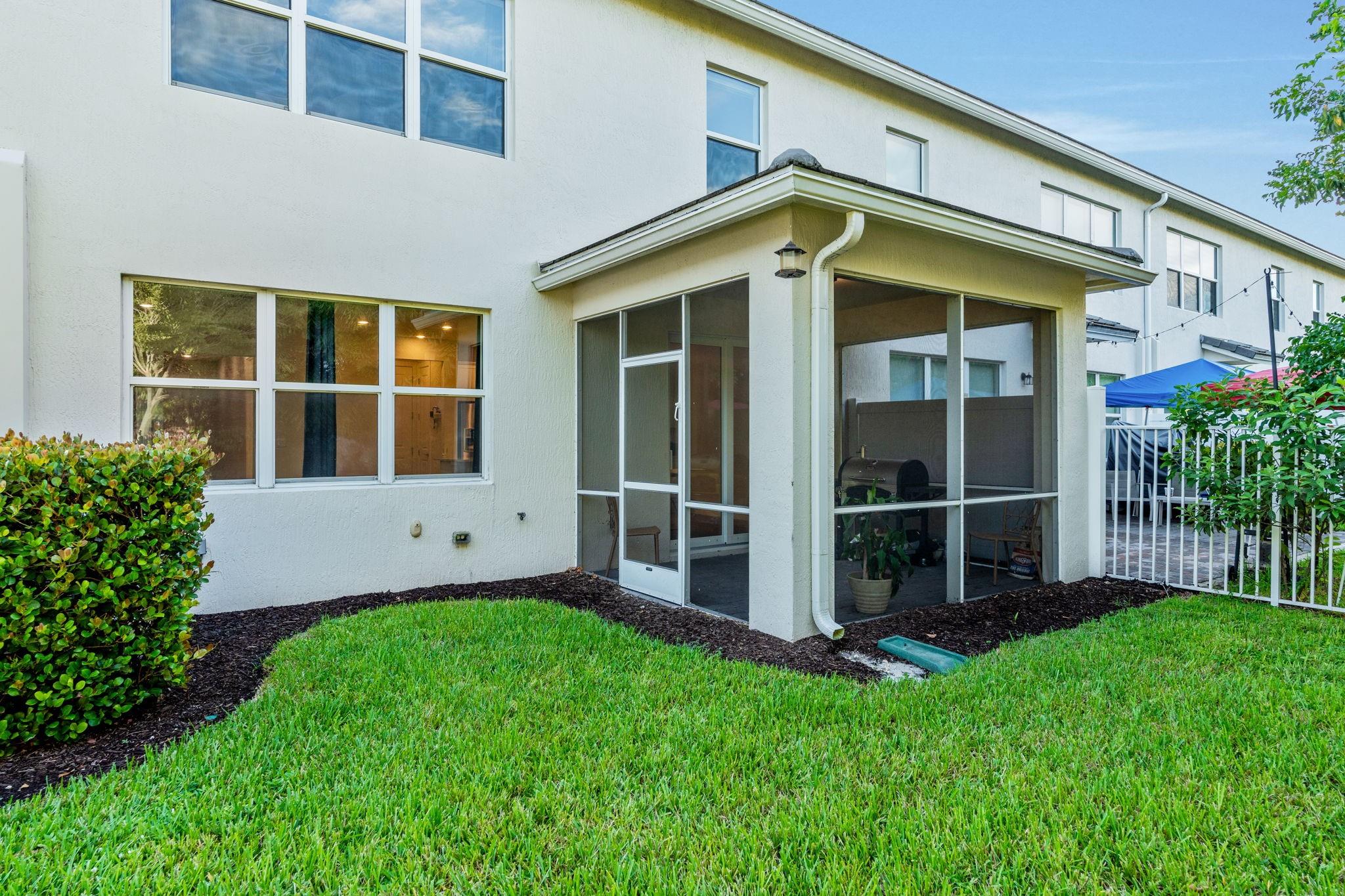 PARKVIEW AT HILLCREST - Residential