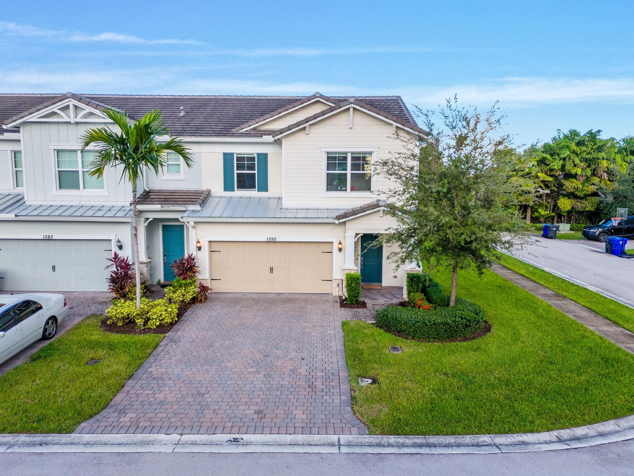 PARKVIEW AT HILLCREST - Residential