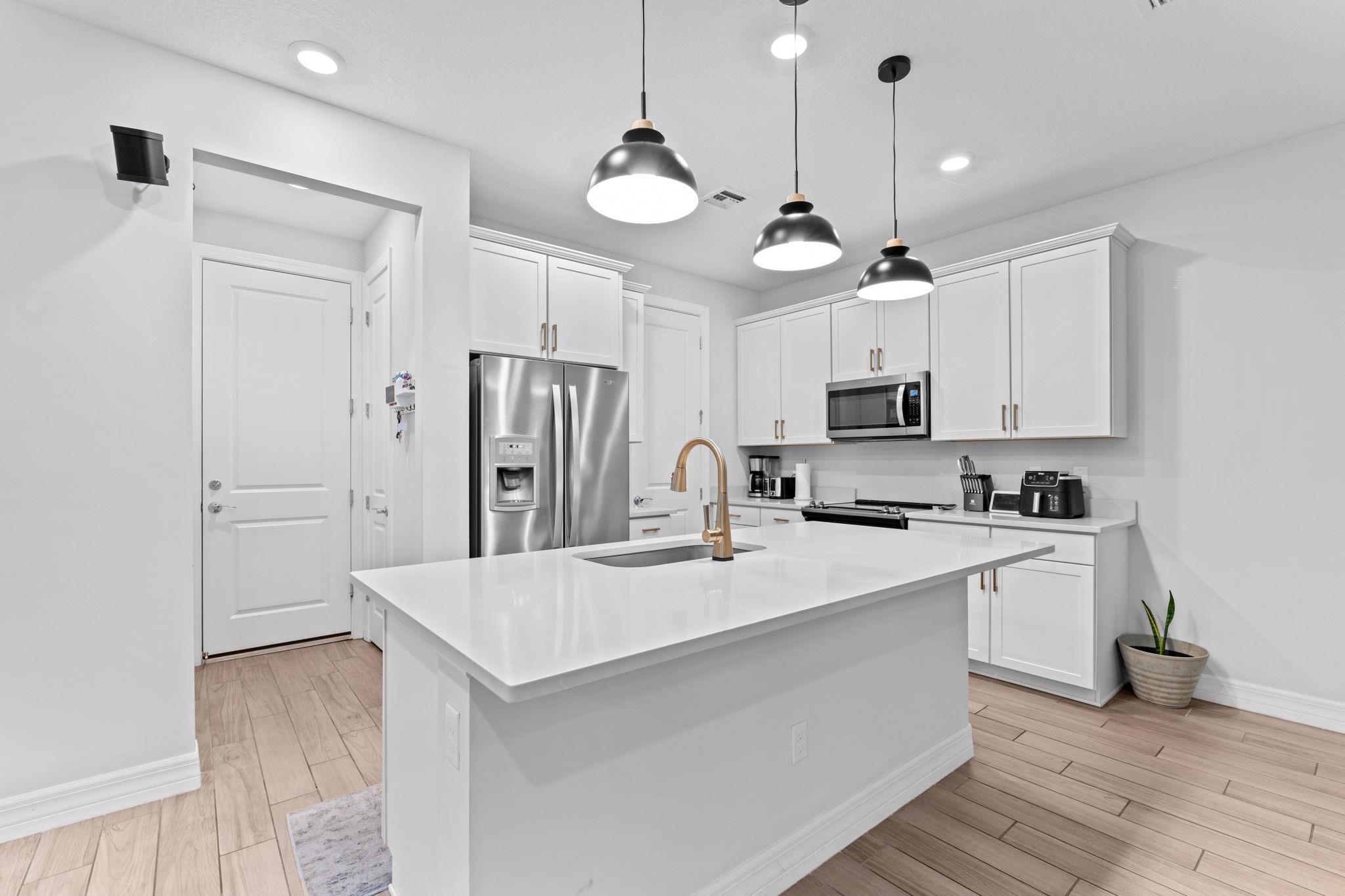 PARKVIEW AT HILLCREST - Residential