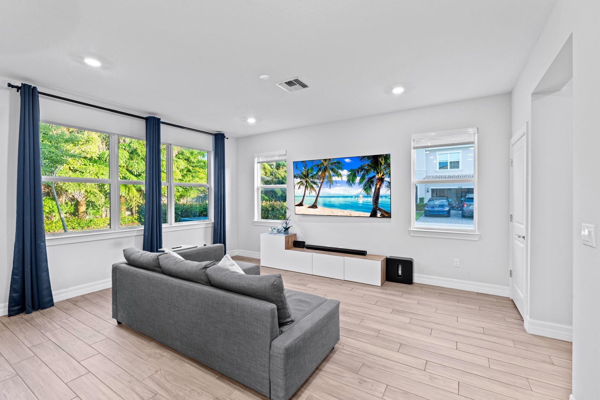 PARKVIEW AT HILLCREST - Residential