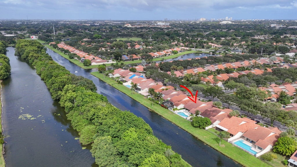 Photo of 2765 HAWTHORNE Lane, West Palm Beach, FL 33409 (MLS # B26093665)