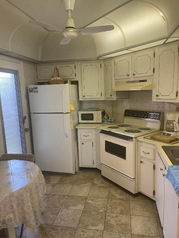 GREENWAY VILLAGE NORTH CONDO 2 - Residential Lease