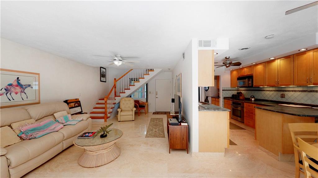 Island Club - Residential