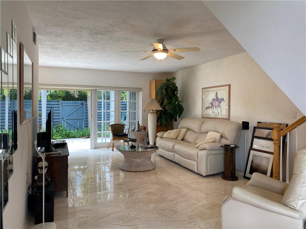 Island Club - Residential