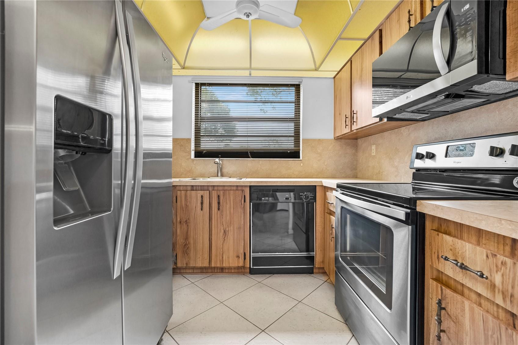 Colony Point - Residential