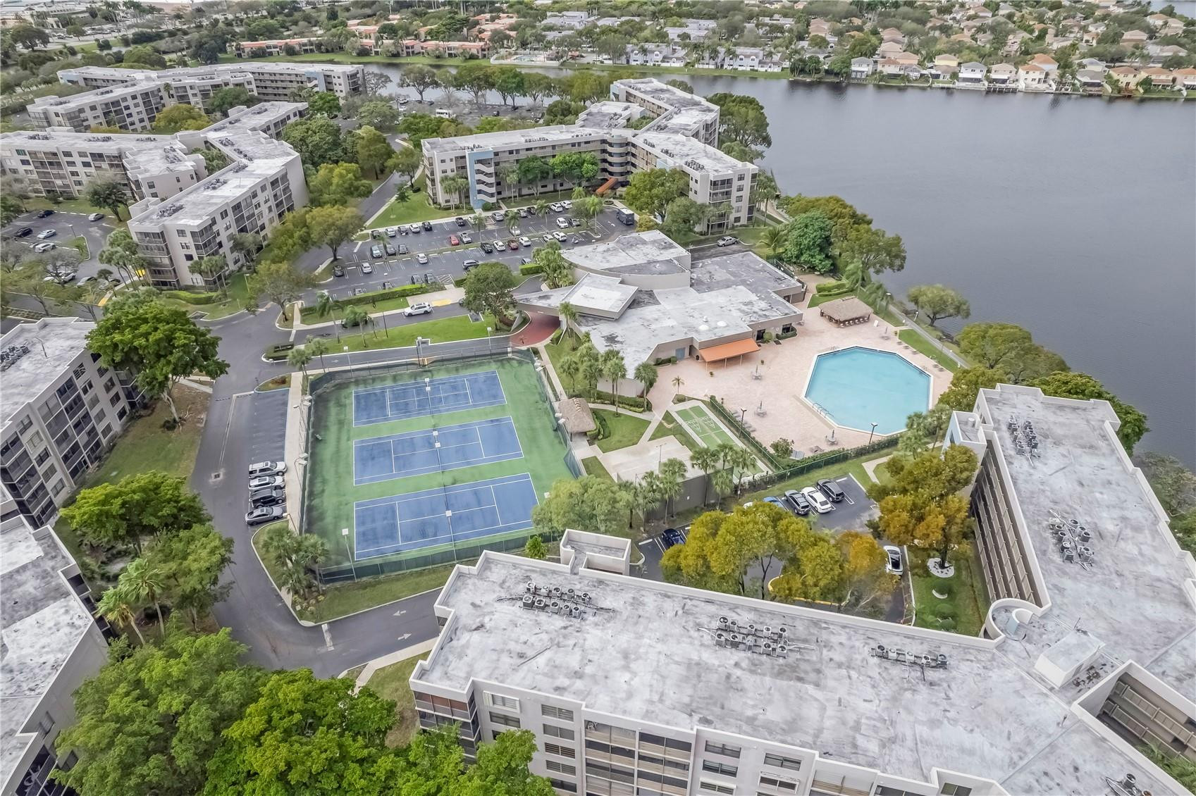 Colony Point - Residential