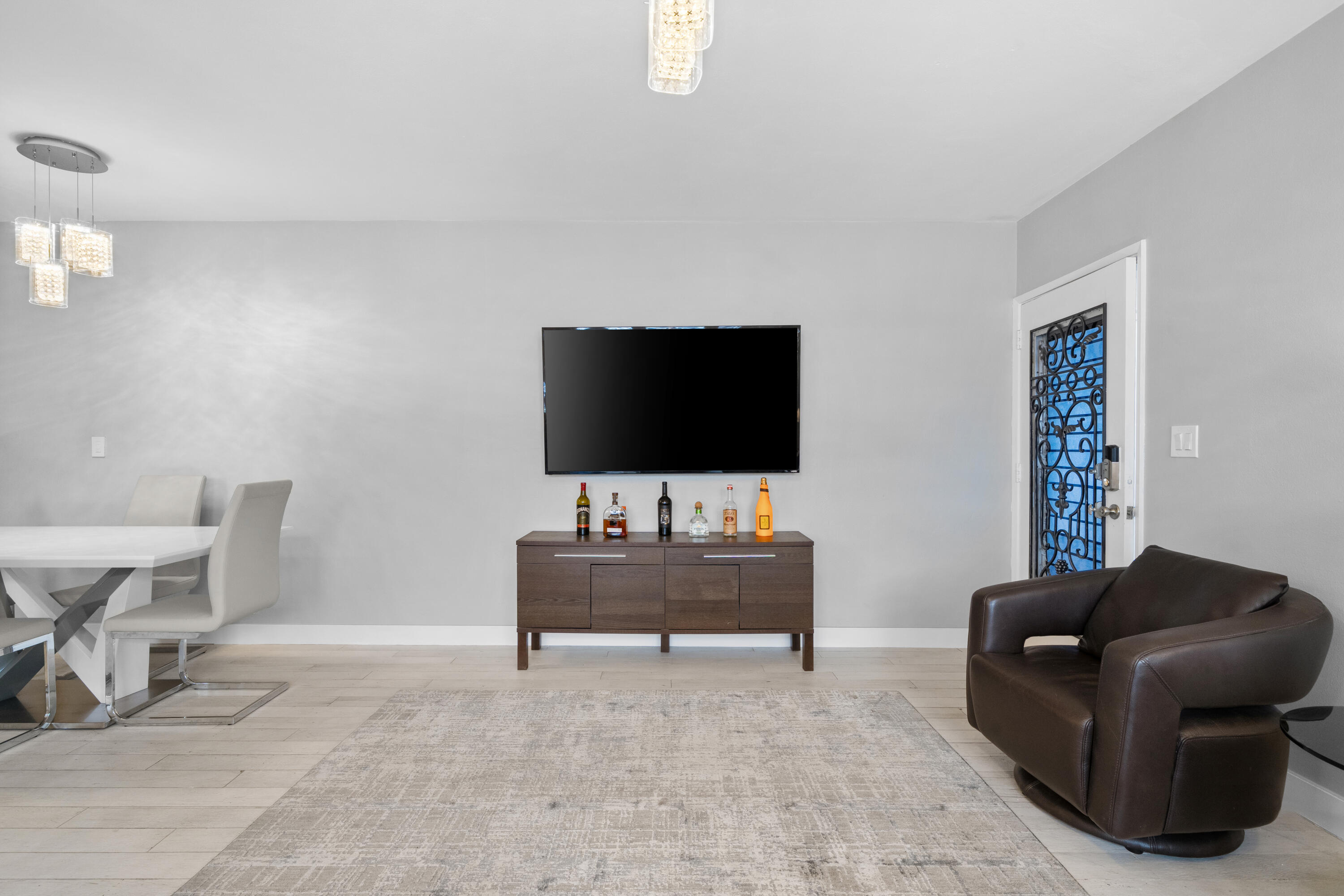 BEACH VISTA APTS CO-OP - Residential Lease