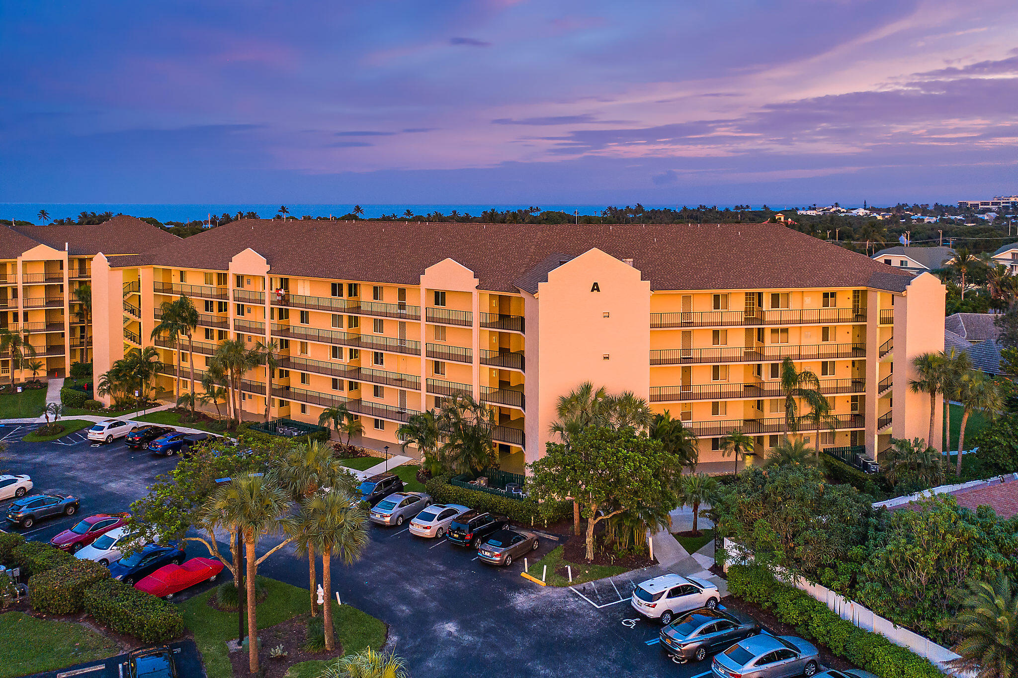 Jupiter Bay East - Residential