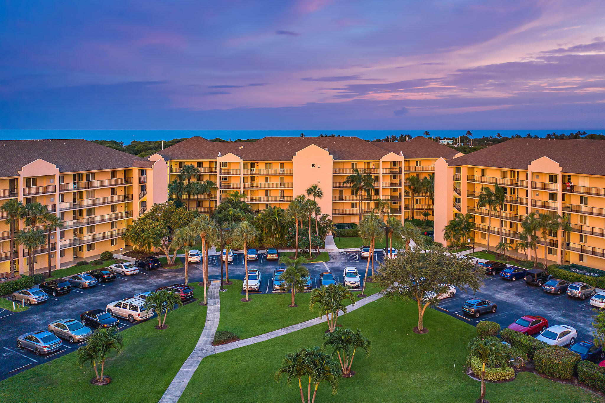 Jupiter Bay East - Residential