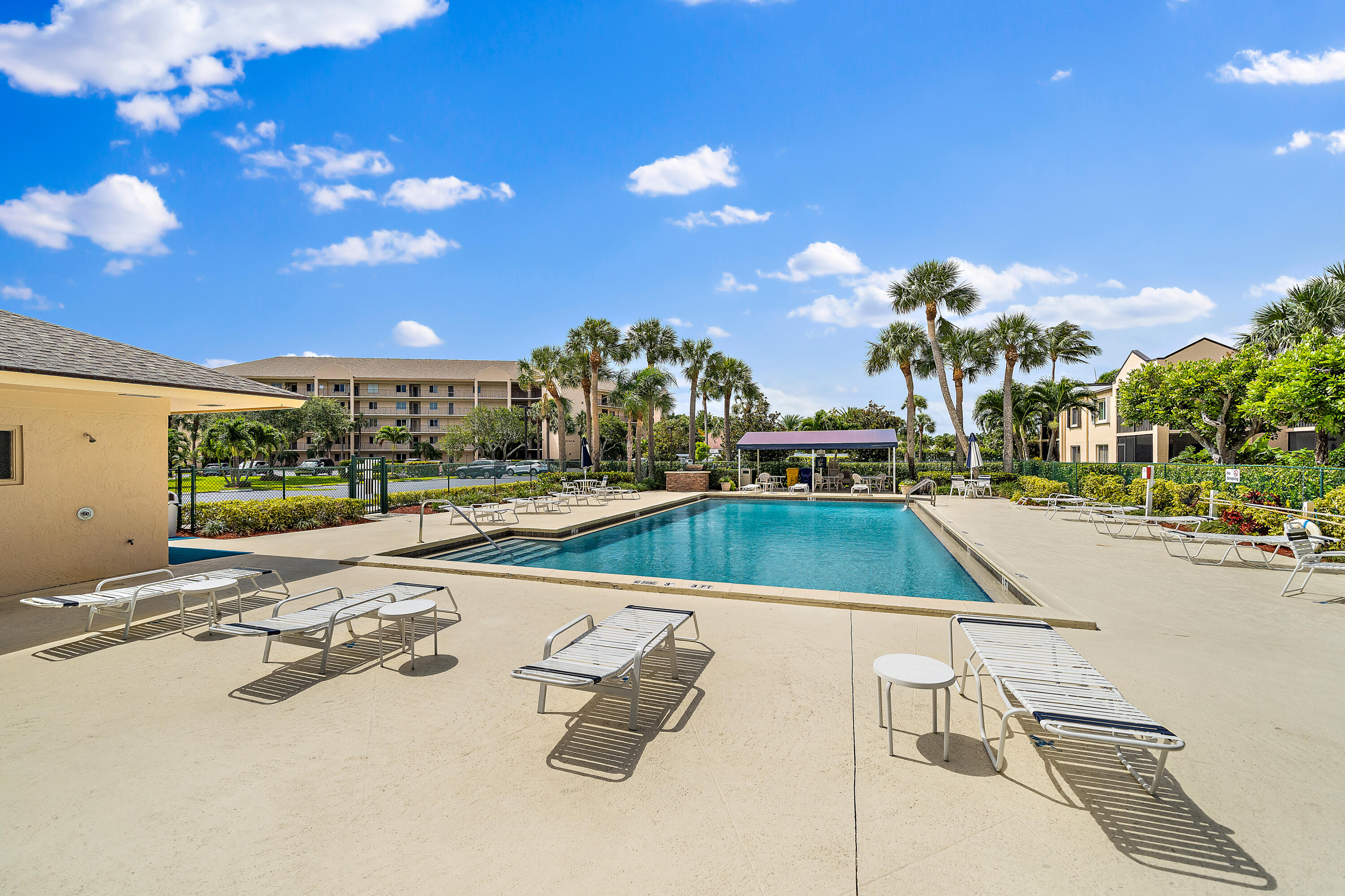 Jupiter Bay East - Residential