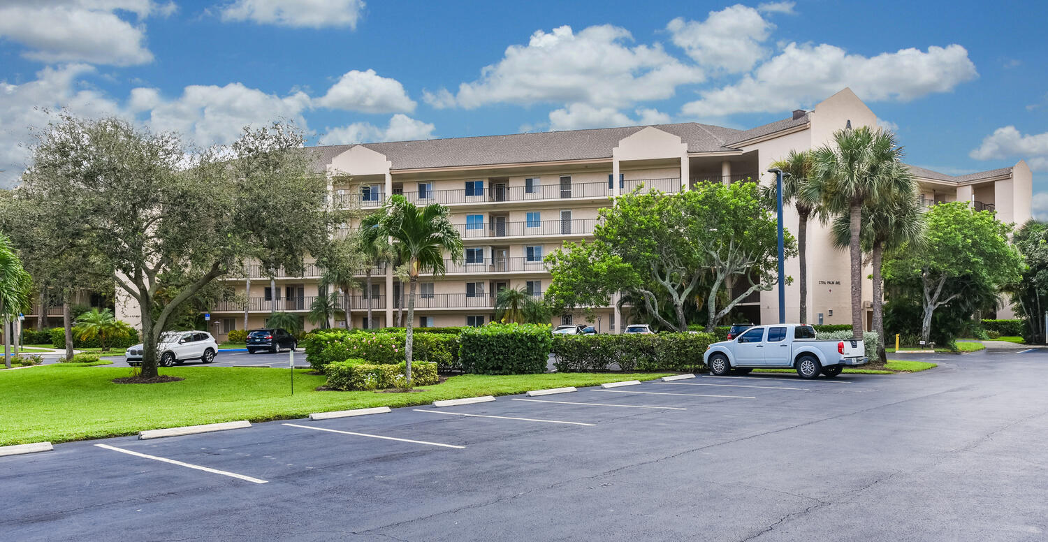 Jupiter Bay East - Residential