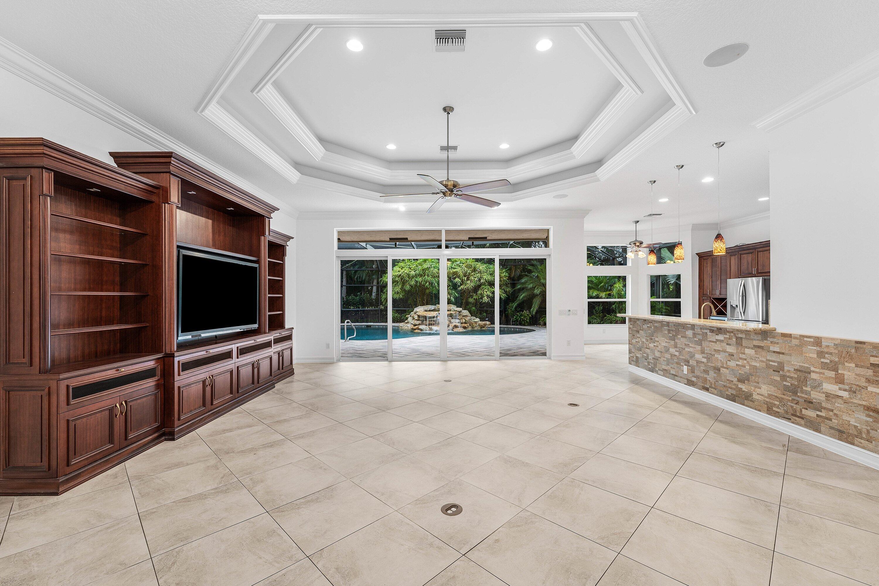 10582 Whitewind Circle