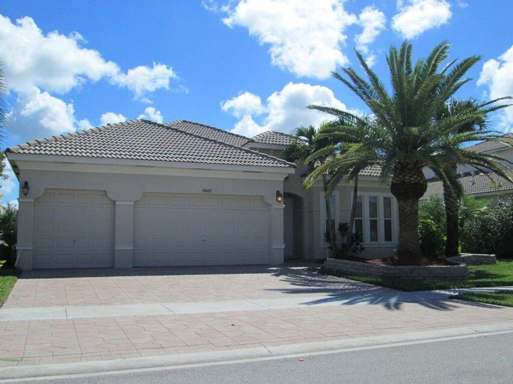 Photo of 10602 Keystone Court Ct, Wellington, FL 33414 (MLS # R10817329)