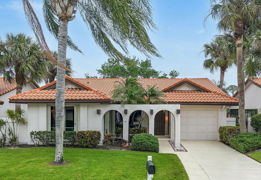Photo of 3773 SW Pheasant Run, Palm City, FL 34990 (MLS # B26030255)