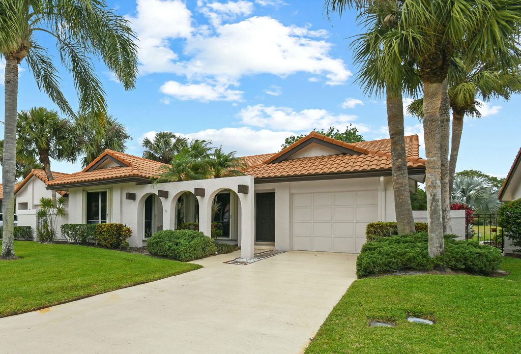 Photo of 3773 SW Pheasant Run, Palm City, FL 34990 (MLS # B26030255)