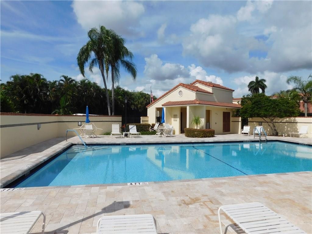Villas on the Green - Residential