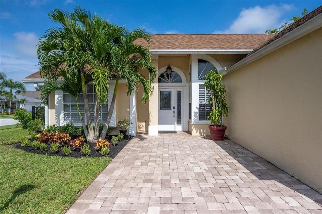 Immaculate 3 bedrooms 2 bath home in the heart of Wellington. Remodeled bathrooms, kitchen, floors. The kitchen has granite counter tops and nice appliance package. The layout is very comfortable for the family featuring a split bedroom plan and a functional open concept. Located in the heart of Wellington. Meadowland Cove is a gated community with a great pool area, clubhouse, playground and boat ramp.