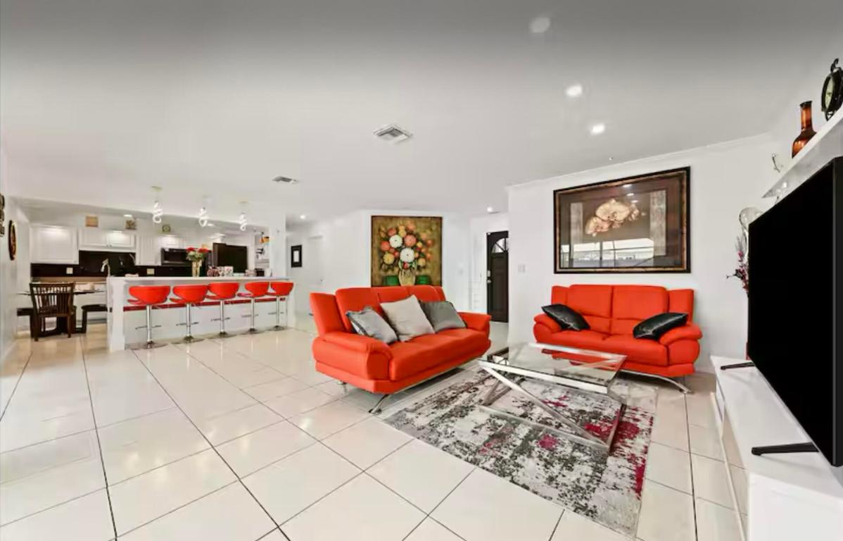 HYPOLUXO VILLAGE 1 - Residential