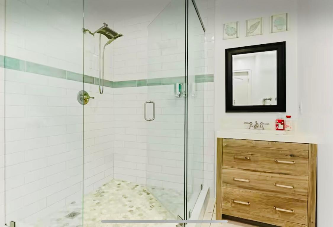 HYPOLUXO VILLAGE 1 - Residential