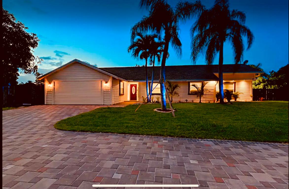 HYPOLUXO VILLAGE 1 - Residential