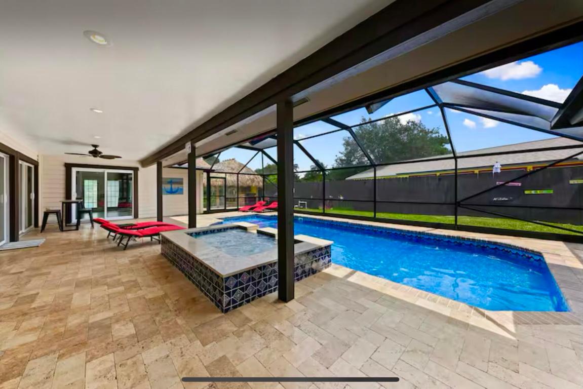 HYPOLUXO VILLAGE 1 - Residential