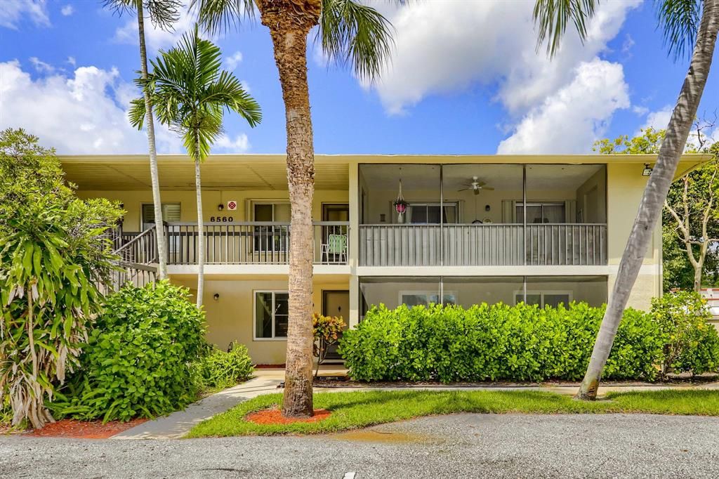 Photo of 6560 Chasewood Drive #28d, Jupiter, FL 33458 (MLS # R10743033)