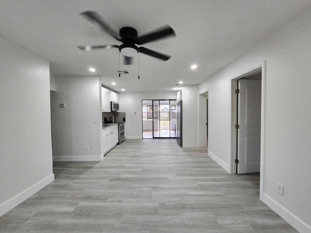 Photo of 2927 Vassallo Avenue, Lake Worth, FL 33461 (MLS # R10973067)
