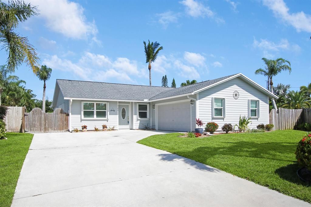 Photo of 5184 SE Pine Knoll Way, Stuart, FL 34997 (MLS # R10722811)