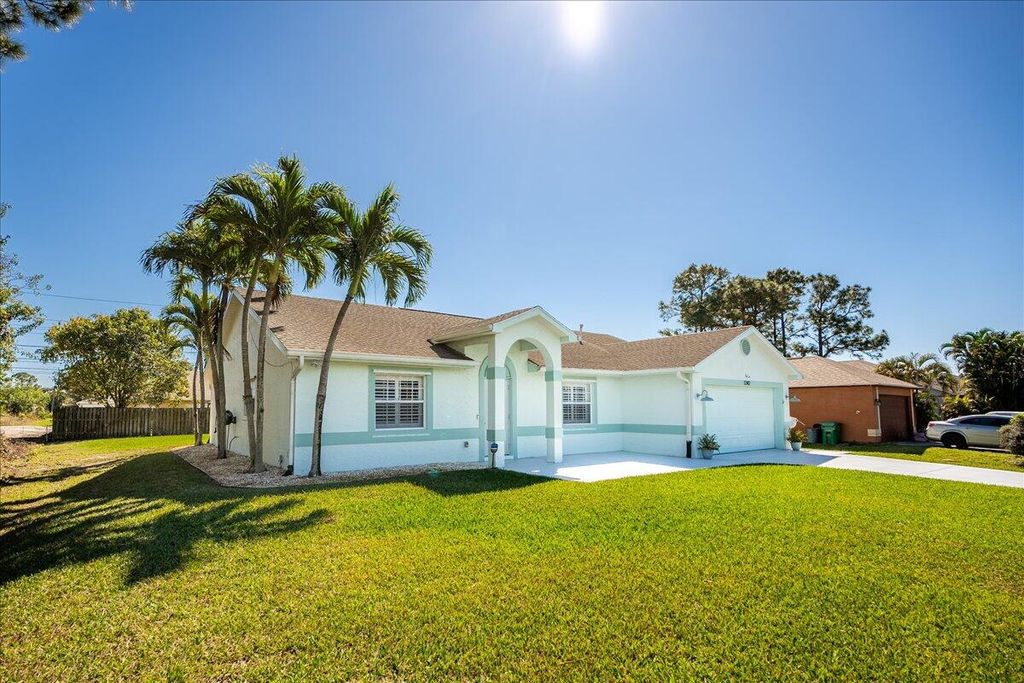 Photo of 1342 SW Halford Avenue, Port Saint Lucie, FL 34953 (MLS # R10961757)