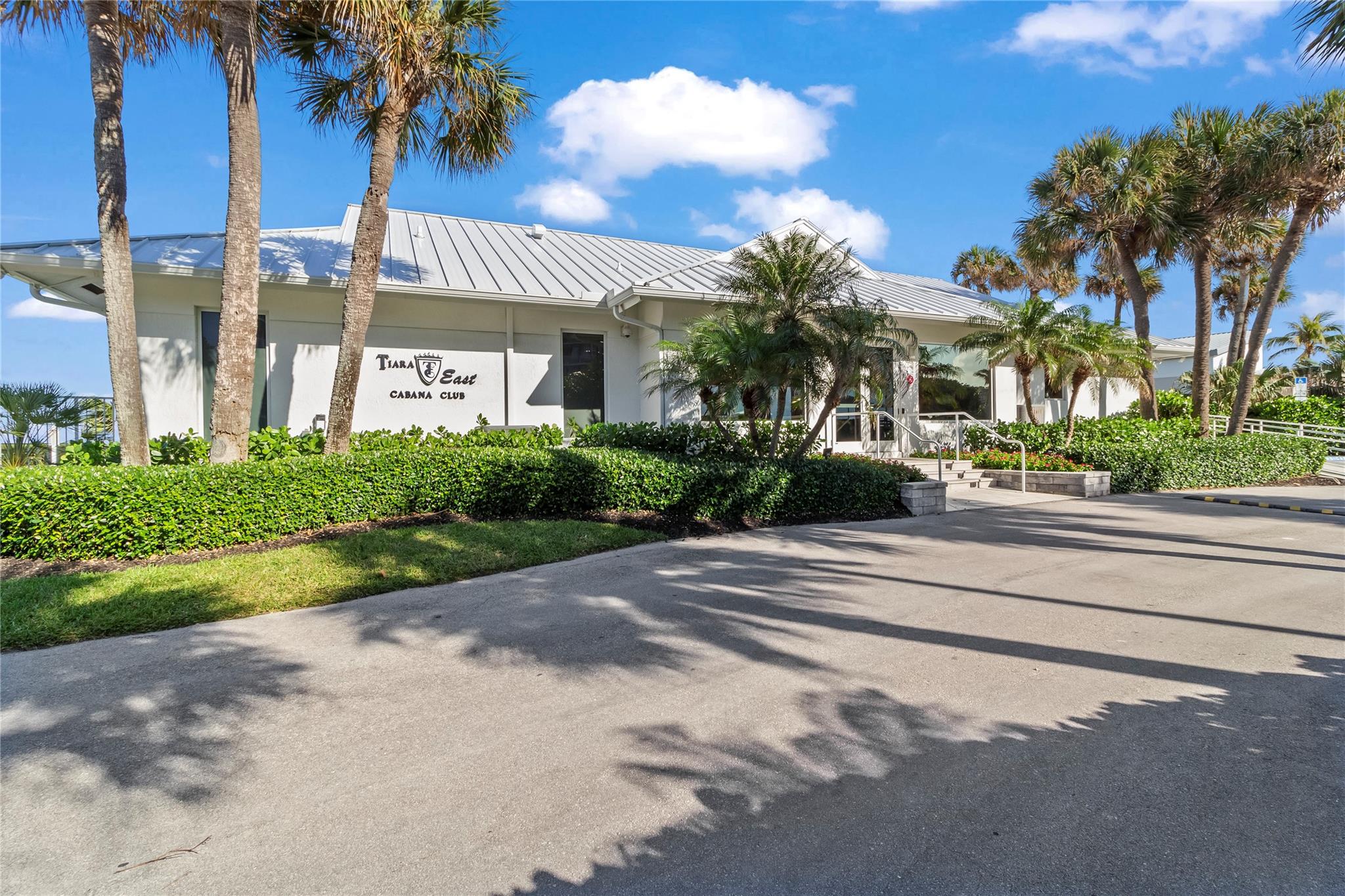 Tiara East Condominium - Residential