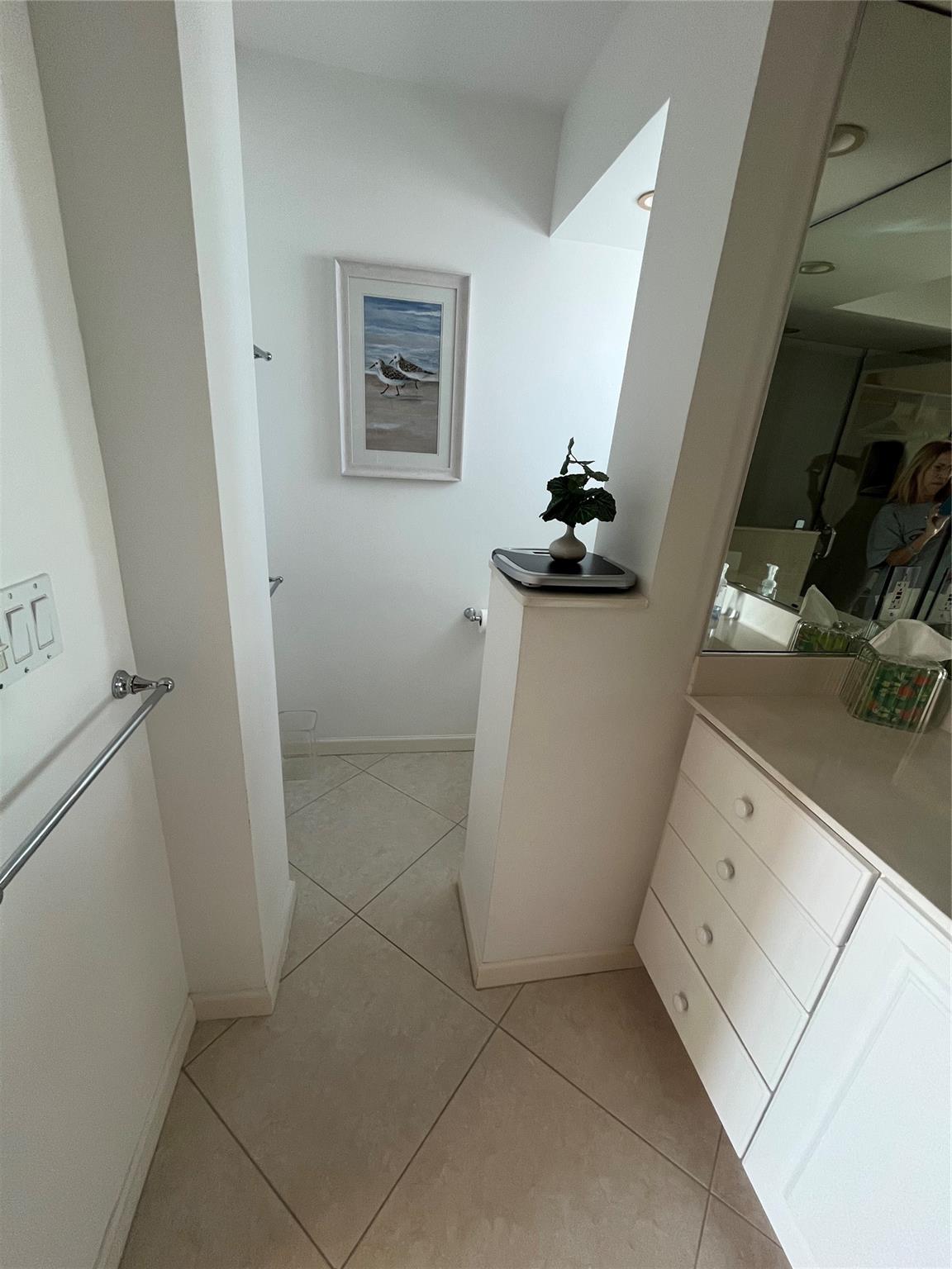 Tiara East Condominium - Residential